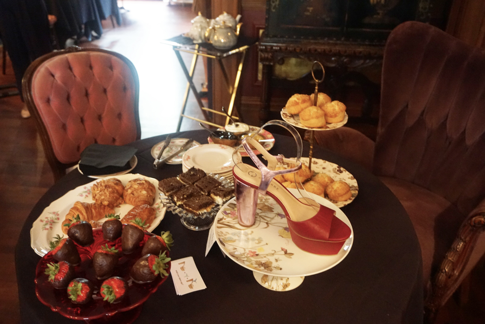 Tea Time and Shoe Presentation for Alterre
